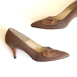 Vintage 1950s Corelli Pointy Toe Taupe Suede Pumps Heels Size 7