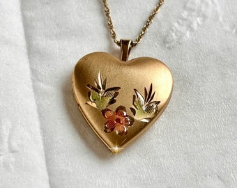 Vintage 1950s Heart Locket 14k Gold PPC Hand Engraved Flower Photo frames Art Deco Heart Pendant Necklace