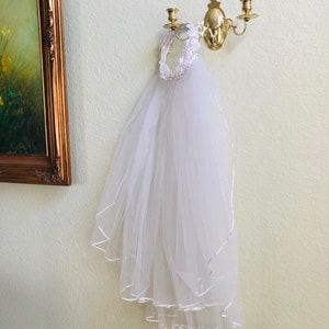 Romantic 1950's Suzy Perette Wedding dress, White Lace Corset Bust Pearl Beaded Bow Back Princess seam with Veil image 8