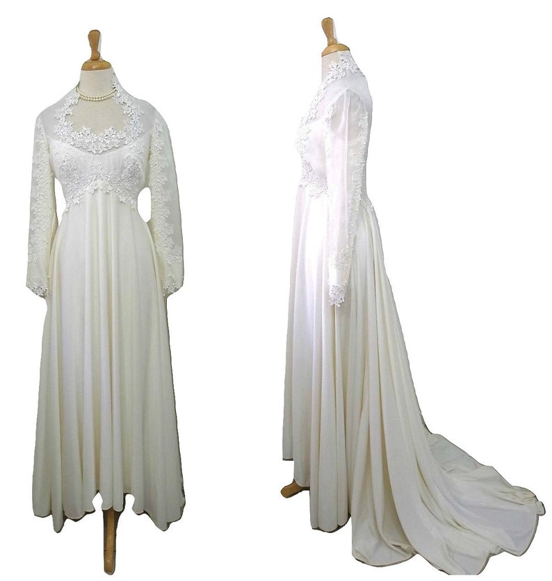 Spectacular 1960s William Cahill Wedding Dress Empire Sweetheart Lace with Small Train/ Small image 1