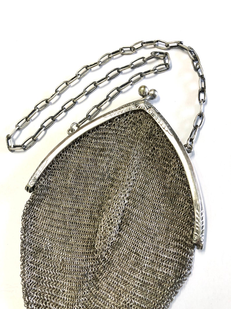 Antique 1800s Silver Mesh Chatelaine Purse Alpacca Engraved German Chain Kiss Clasp Purse Handbag 画像 2