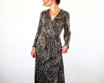 Incredible Vintage 1980s Dress Leopard Print Wrap  Figure Flattering Evening Party Dress Size Medium