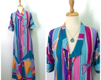 1970s dress Marimekko print, Zipper front Pocket by Granada Maxi Robe - dress M/L