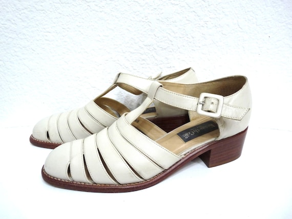 Vintage Pointed Toe Sandals Leather Buckle Huarach