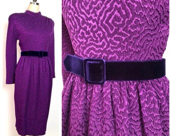 Vintage 1980s Dress - Oscar De La Renta Exquisite 80s Matelassé Purple Belted Wiggle Dress