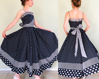 Amazing 1960s Dress Pat Richards Polka Dot Stripe Black & White. Full Skirt Pockets spaghetti straps Summer, Party