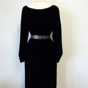 Vintage 1980s Velvet Black Dress Hidden Pocket Albert Nipon Party Formal dress Small / Medium image 3