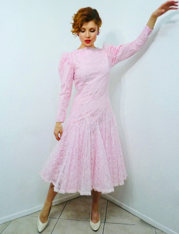 1950s dress Lace Pastel Pink CARLYE Super Full Ci… - image 2