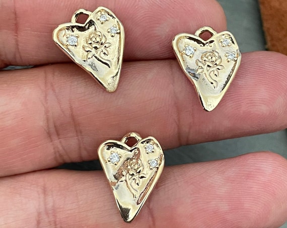 1 Pieces Brass Heart with evil eye and zircon 18K Gold Plated - 2028