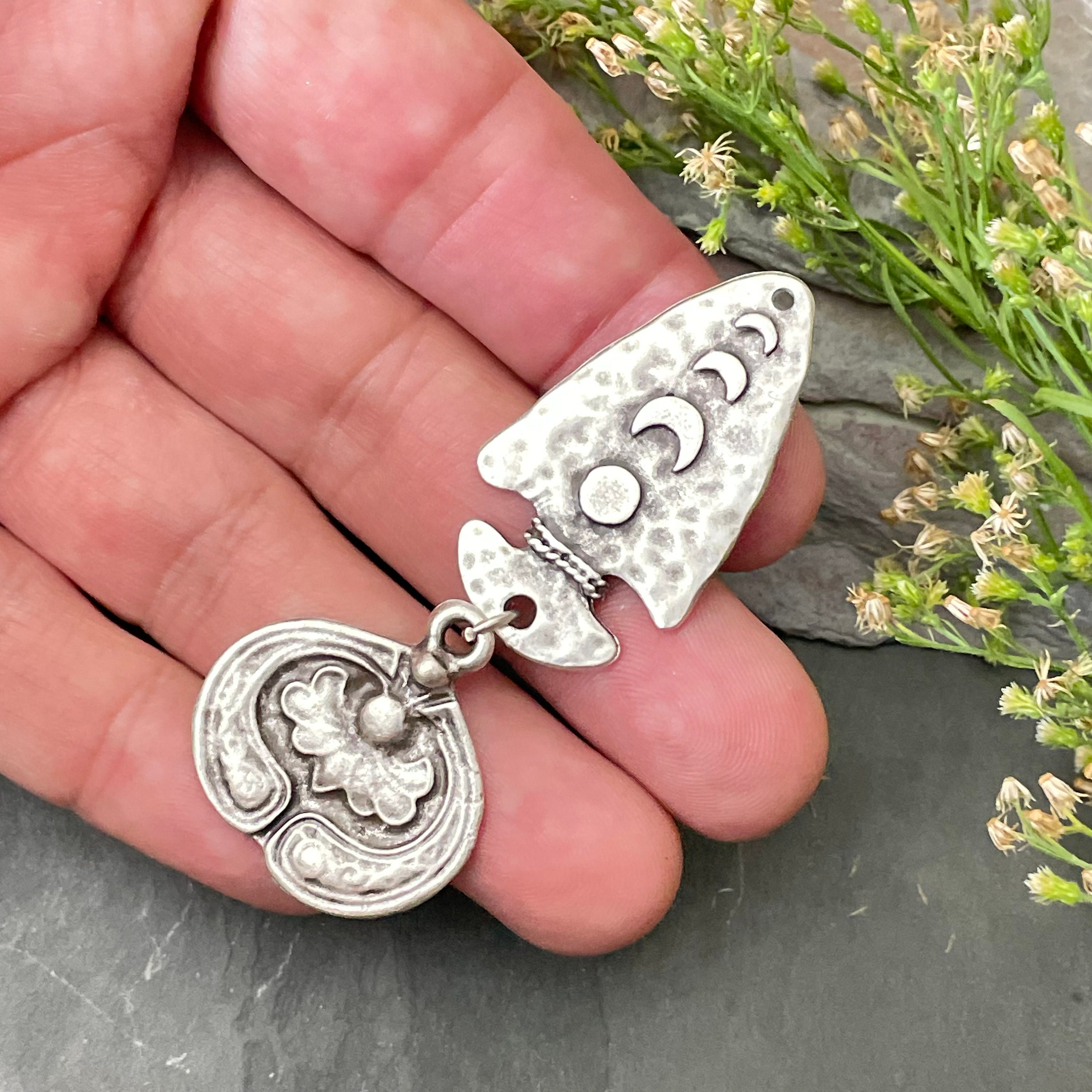 Wholesale Earring Findings for Jewelry Making Parts.antique Silver Plated Earring  Parts. Best Gift for Her.8072 
