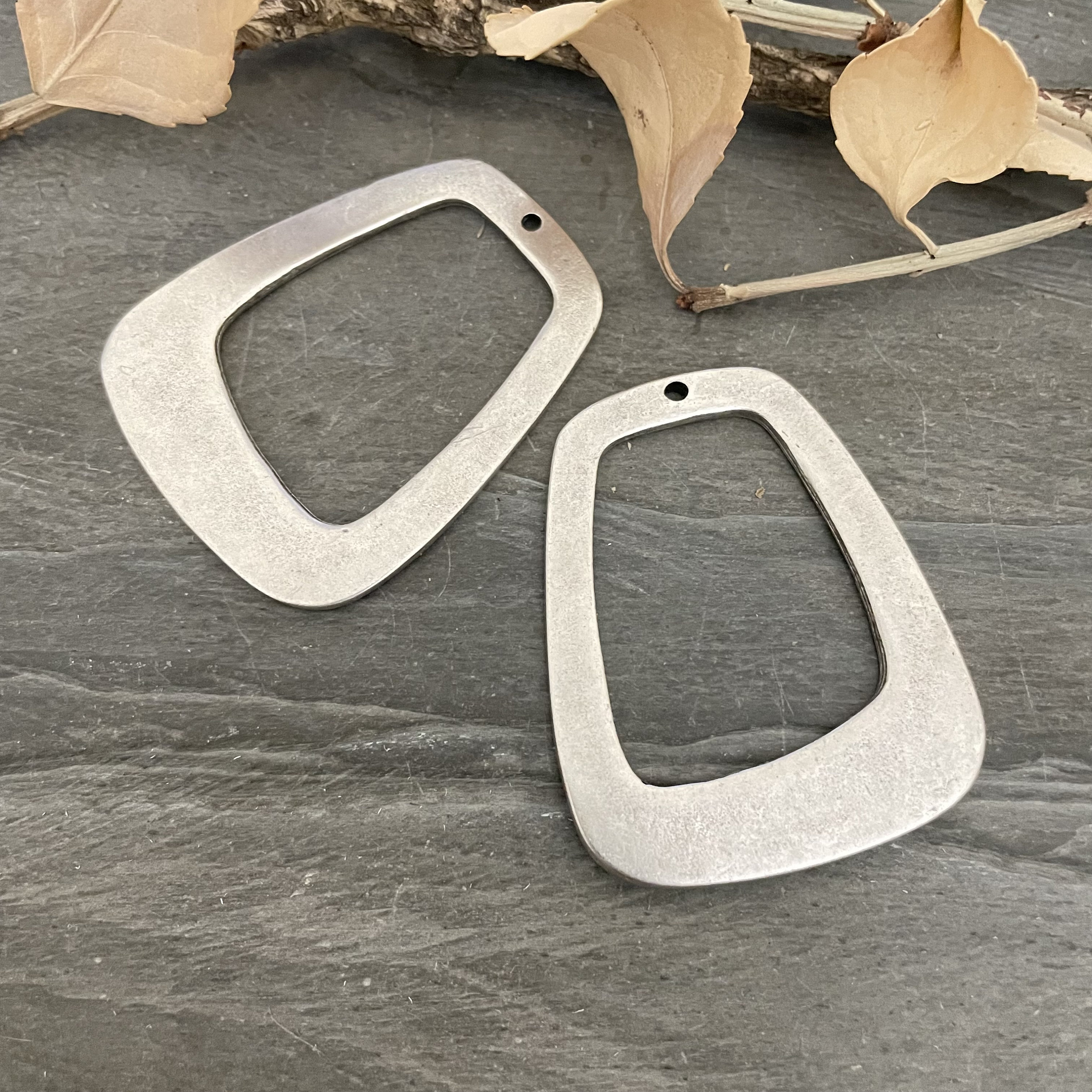 Wholesale earring findings for jewelry making parts.Best gift for her. 8149