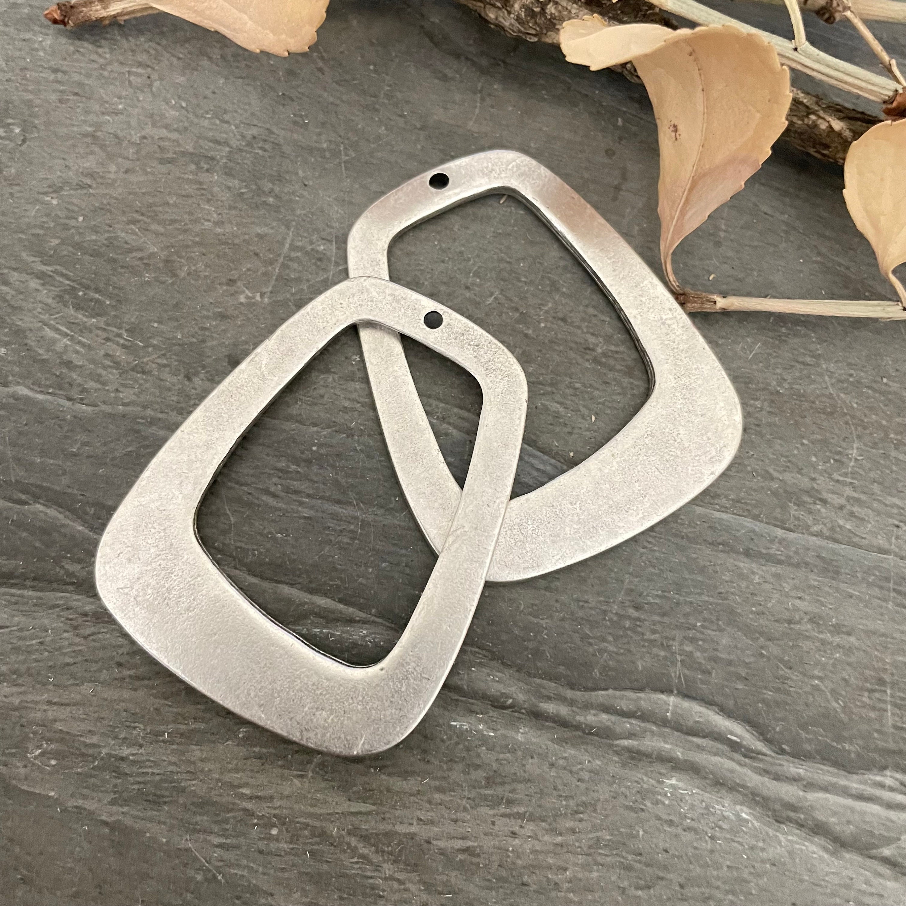 Wholesale earring findings for jewelry making parts.Best gift for her. 8149