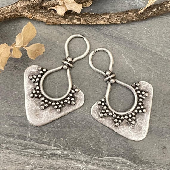 Antique Silver Plated Pewter Earring Findings: Geometric Connectors (2 Pieces) - 8132