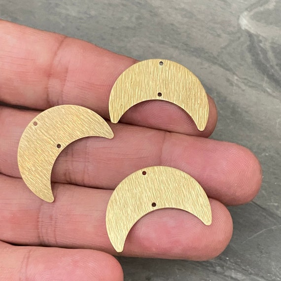 Brass Crescent Connector For Earring - Raw Brass Textured Moon Connector For Necklace - Brass 2 Hole Connector - 3109