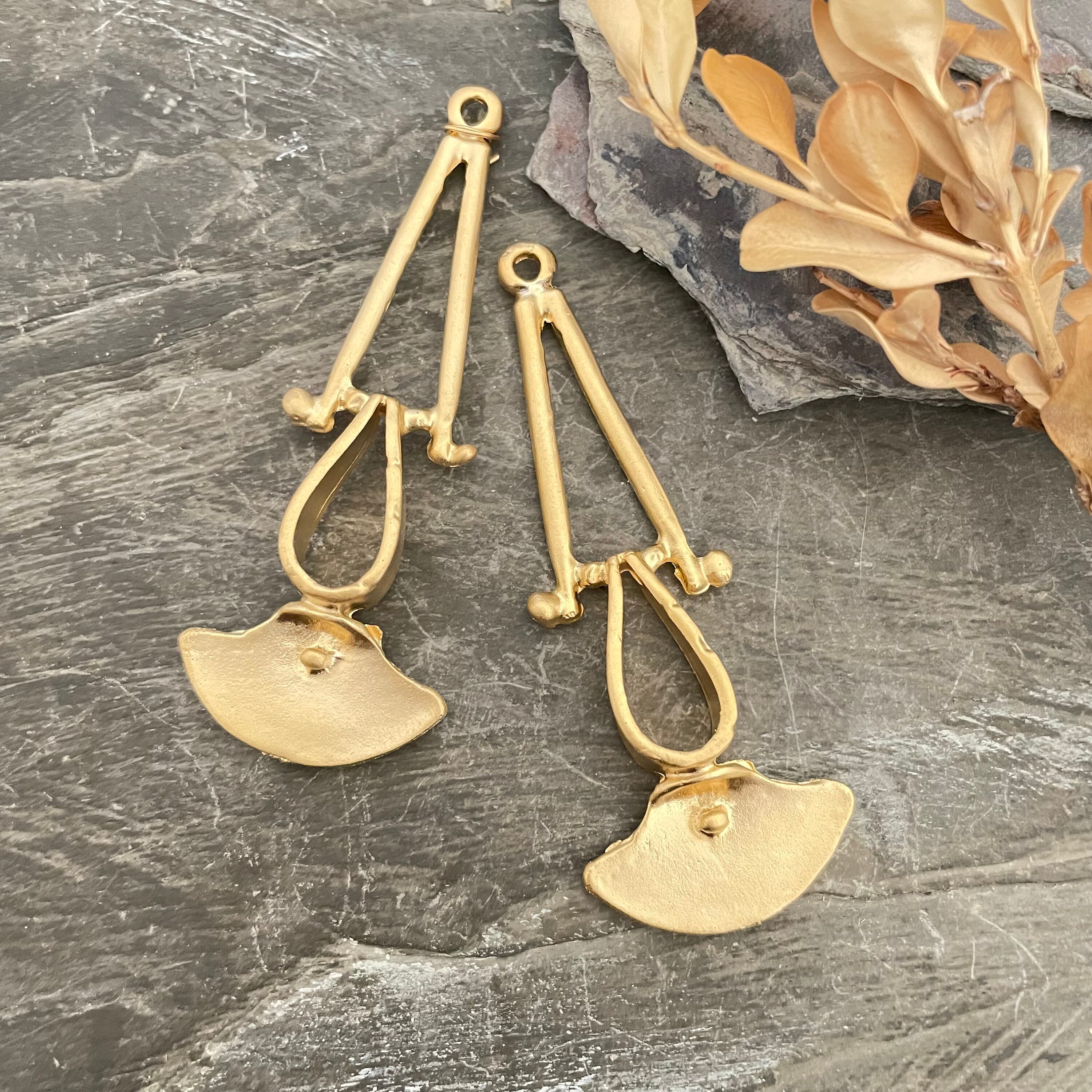 2 Pieces Drop Brass Earring Findings-One set, endless possibilities