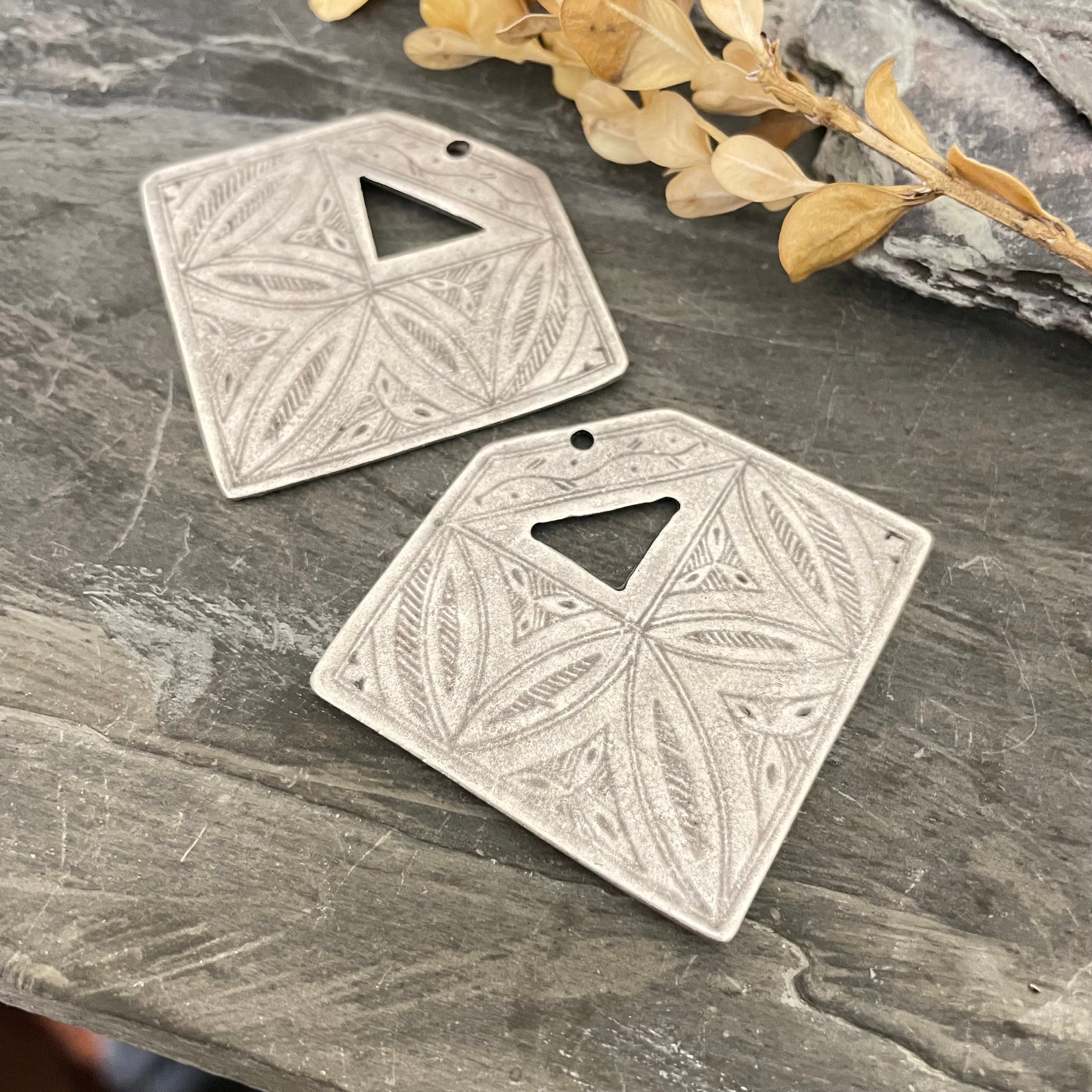 2 Pieces U Shape Geometric Charms for Jewelry Making - Laser Cut