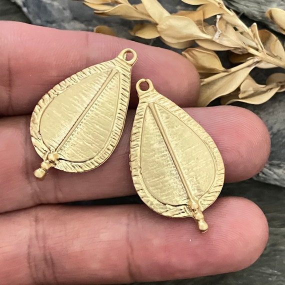2 Pieces Gold Drop Charms. Matte Gold Plated Earring Parts.Bohemian Brass Earring Findings. - 1167