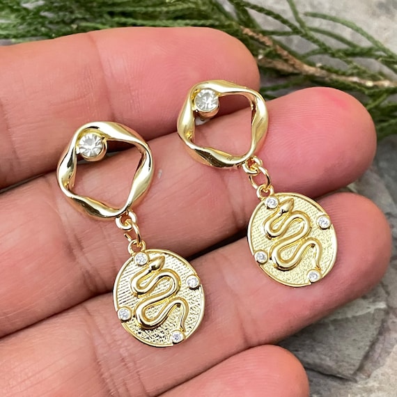 Bohemian Brass Earrings - Handcrafted Wholesale Soho Finds for the Free Spirited Hippie - 5633