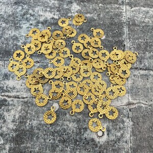 Pendientes de estrella redonda: accesorios de latón crudo - 3108 imagen 4