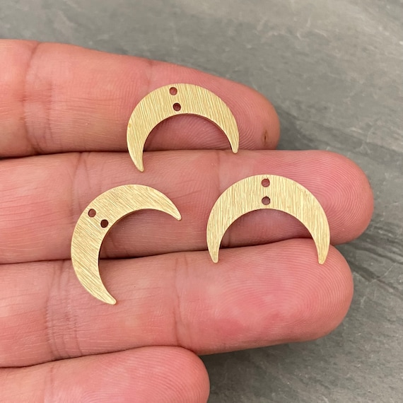 Brass Textured Crescent Earring Charms - Raw Brass Moon Pendant - Earring Findings - Jewelry Supplies - 3093