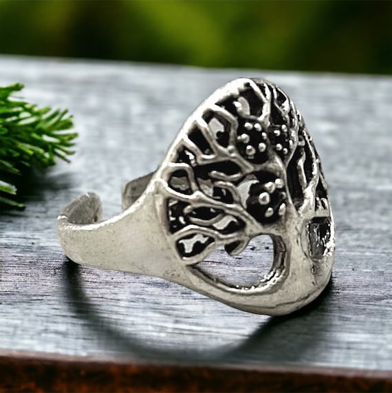 Antique Silver Plated Brass Adjustable Unique Ring.. 4375