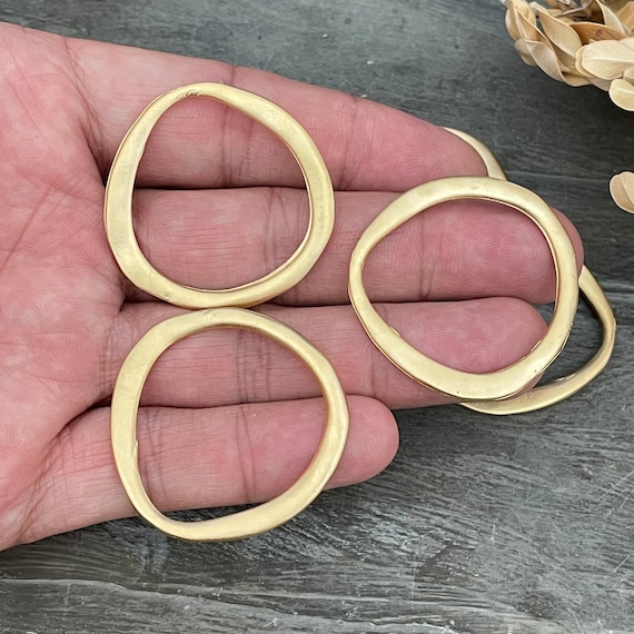 Circle Charms for Earring Making. Gold Plated Hoop Earring Connectors. Matte Gold Circle Earring Findings. 1136