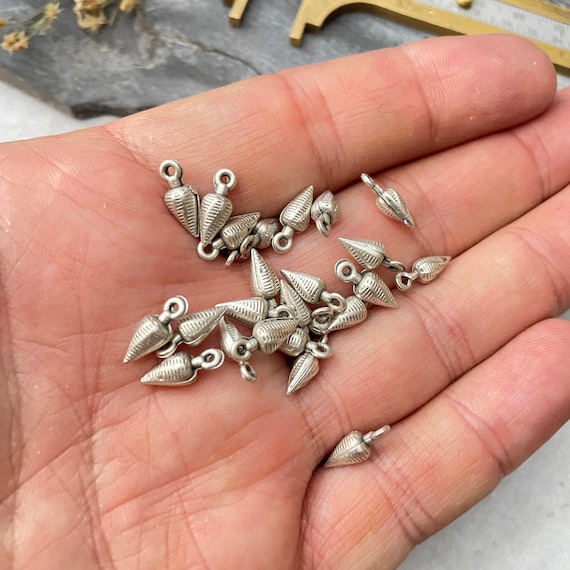 Bohemian Brass Earring Drops, Circle Design (25 Pieces) - 8210