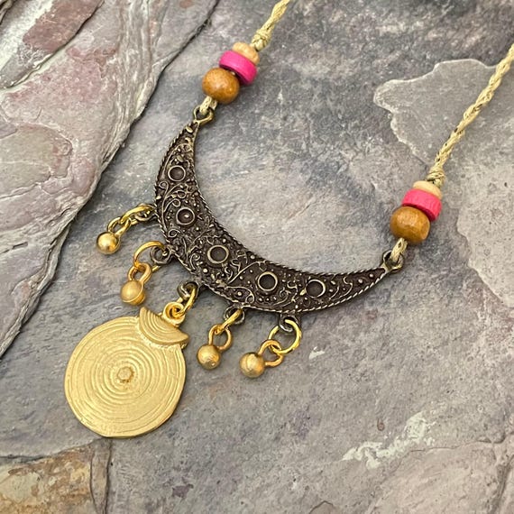 Boho Beaded Necklace: Gold Coated, Handcrafted Charm - 5316