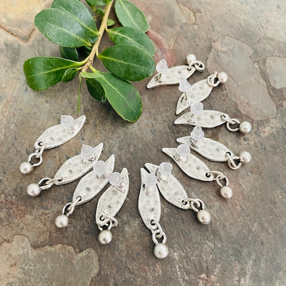 10 Pieces Earrings. Antique Silver Earring Blanks: DIY Jewelry Making Findings - 8155