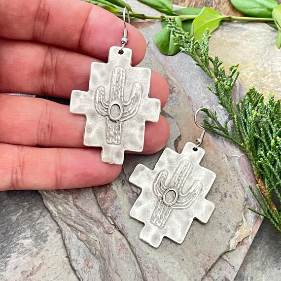 Bohemian Cowgirl Chandelier Earrings - Silver Dangle Western Style -5597