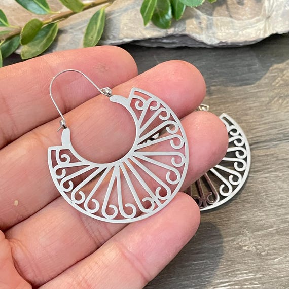 Boho Chic Stainless Steel Hoop Earrings, Large Arch Design, Non-Tarnish Finish. 5575