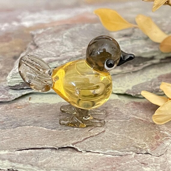 Happy Little Glass Bird: Handmade Lampwork Charm (Good Luck Pendant) 2039