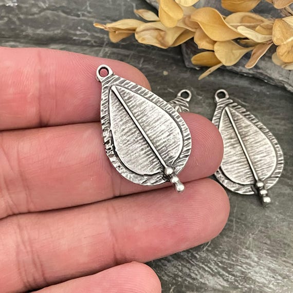 Antique Silver Leaf Charms: Laser Cut Jewelry Supplies (3 Pieces) - 7018