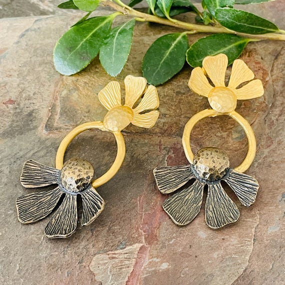Tribal Flower Earrings | Antique Silver Plated Boho Jewelry 5399
