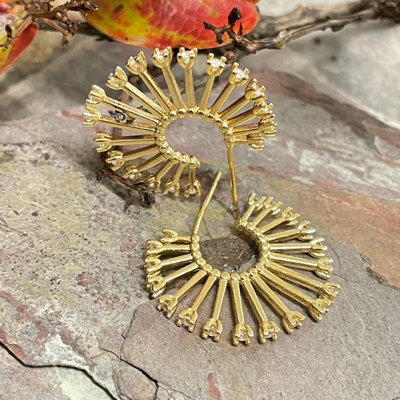 Beautiful Handmade Geometric Boho Circle Earrings, Perfect Minimalist Gold Hoop Studs for Every Occasion - 5328
