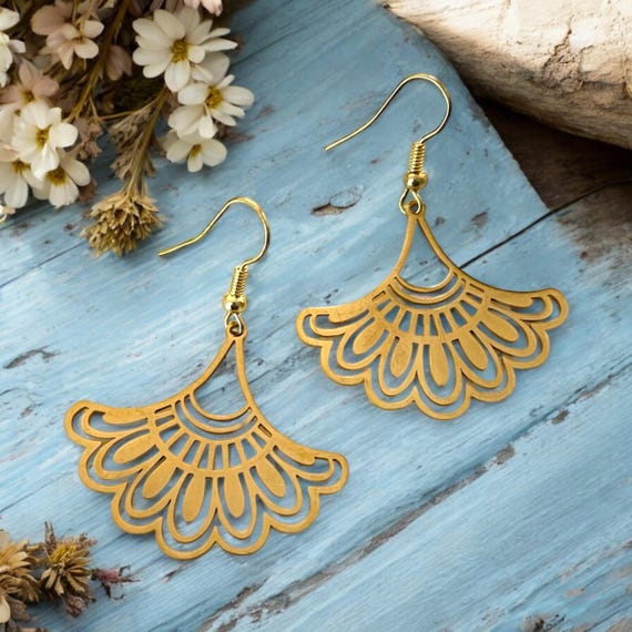 Bohemian-Inspired Dangle Earrings - Statement Jewelry for Gypsy Souls - 5407