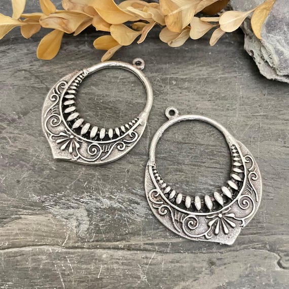 2 Antique Silver Plated Pewter Earring Findings: Boho Jewelry Parts - 8104