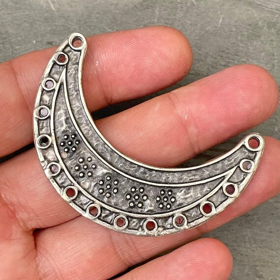 Antique Silver Plated Brass Bohemian Necklace Pendant - 8008