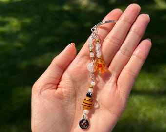 Vintage Bumblebee Charm Keychain
