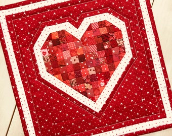 Heart Petite Patchwork Mini Quilt | PDF pattern