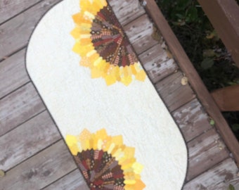 Sunflower Mini Dresden Table Runner | PDF Pattern