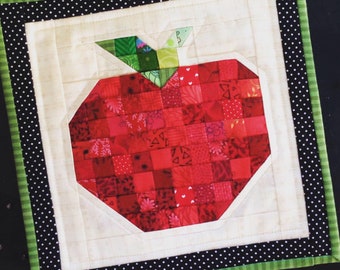Apple & Core Petite Patchwork Mini Quilt | PDF pattern