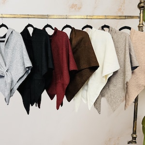 Cashmere-Blend Solid Triangle Knit Shawl with Cross-Front Wrap Design – Soft and Elegant