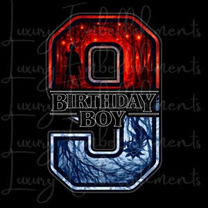 Puede incluir: Gráfico digital con el número 9. La parte superior presenta una escena de bosque rojo y negro, la parte inferior una escena de bosque azul y blanco. El texto blanco dice "BIRTHDAY BOY".