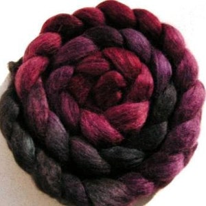 Spinning Fiber - Baby Alpaca Combed Top / Roving 4 oz - Pinot Noir