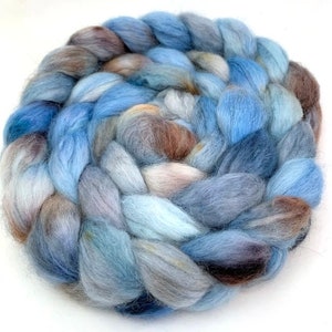 Spinning Fiber - Baby Alpaca Combed Top / Roving - Winter Day