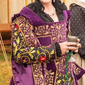 Women&#39;s Elizabethan Costume, Bridal Gown, Renaissance Dress (Made To Order)  LABOR FEES