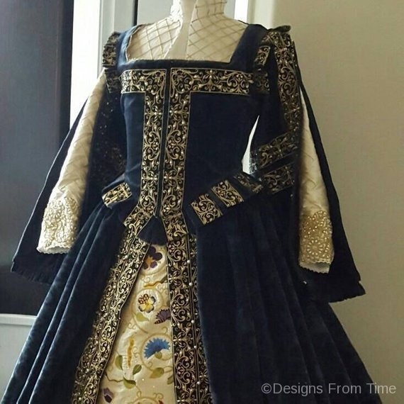 Women's Gown with Spanish Sleeves PLUS SIZES AVAILABLE Custom Embroidery, Elizabethan Dress, Costume,  (Made To Order)  Labor Fees