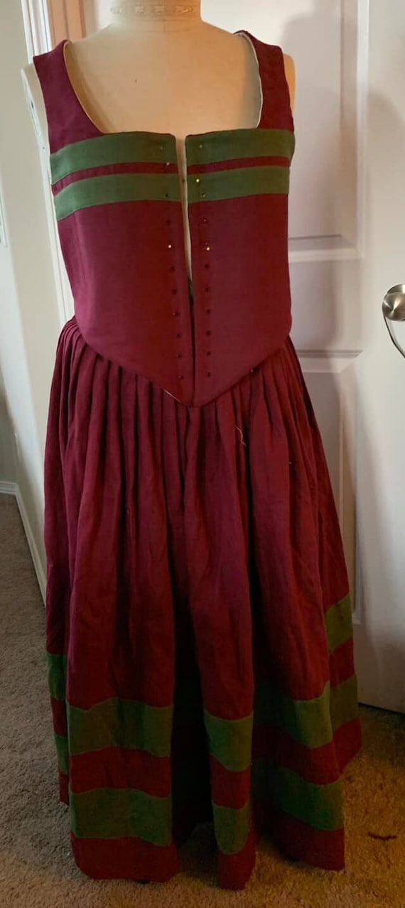 Women's 3 Piece Elizabethan Kirtle, Renaissance Dress, Custom Drafted (Made To Order) INCLUDES FABRICS - Linen Only