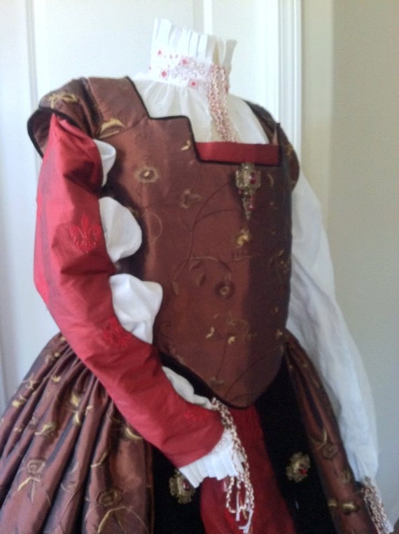 Women's Renaissance Dress, Tudor, Elizabethan, Costume, Bridal